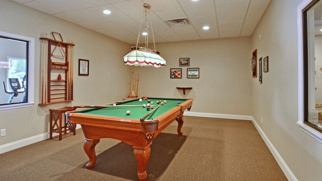 Interior Photo - Island Lakes