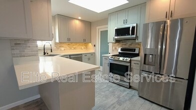 Building Photo - 1012 Barrett Ave