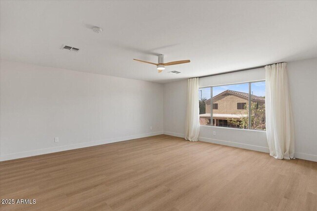 Building Photo - 2289 W Hayden Peak Dr
