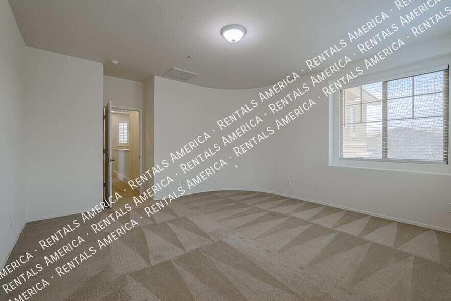 Building Photo - 3457 E Mia Ln
