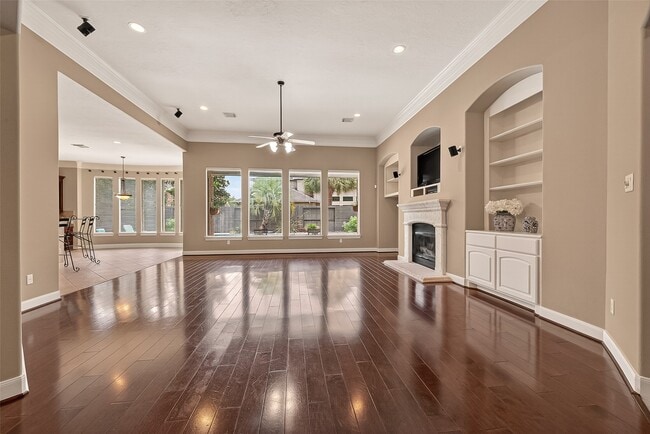 Building Photo - 5934 Solar Point Ln