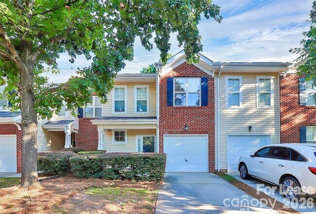 Building Photo - 10978 Princeton Village Dr