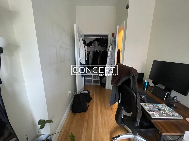 Building Photo - 241 Northampton St