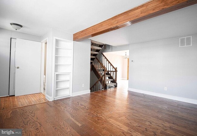 Building Photo - 224 Drexel Dr