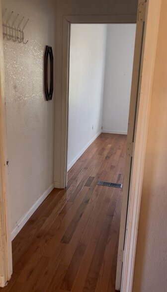 Building Photo - 505 W Hwy B