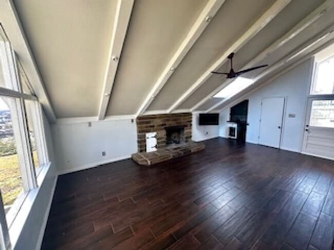 Building Photo - 2605 S 66th St