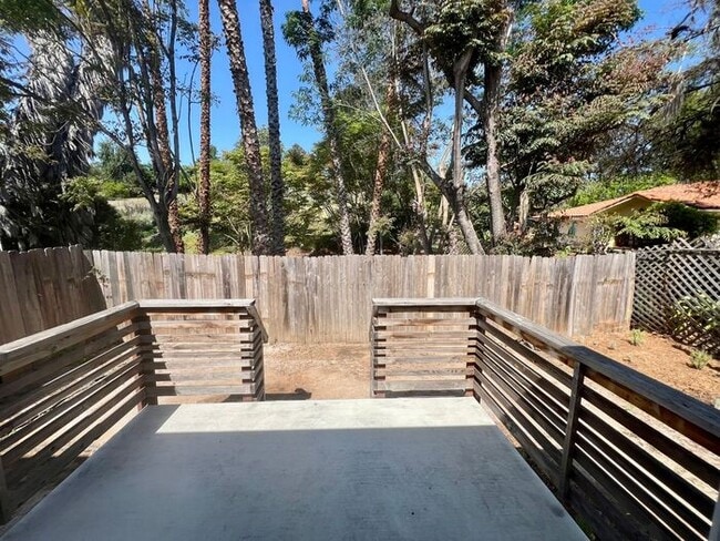 Building Photo - Cozy 1-Bedroom Duplex in La Mesa – Fully R...