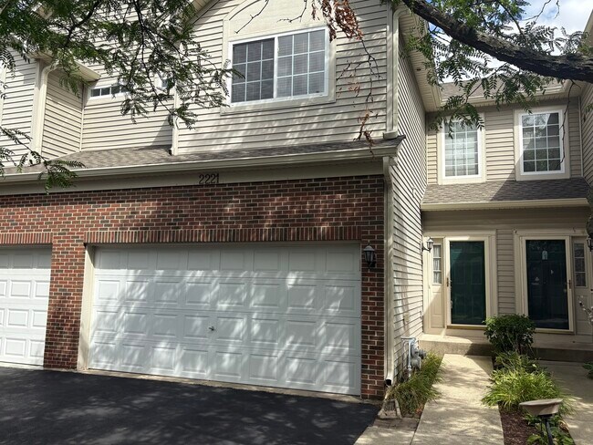 Primary Photo - 2221 Stoughton Dr