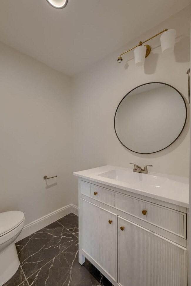 Building Photo - 3509 Howard St