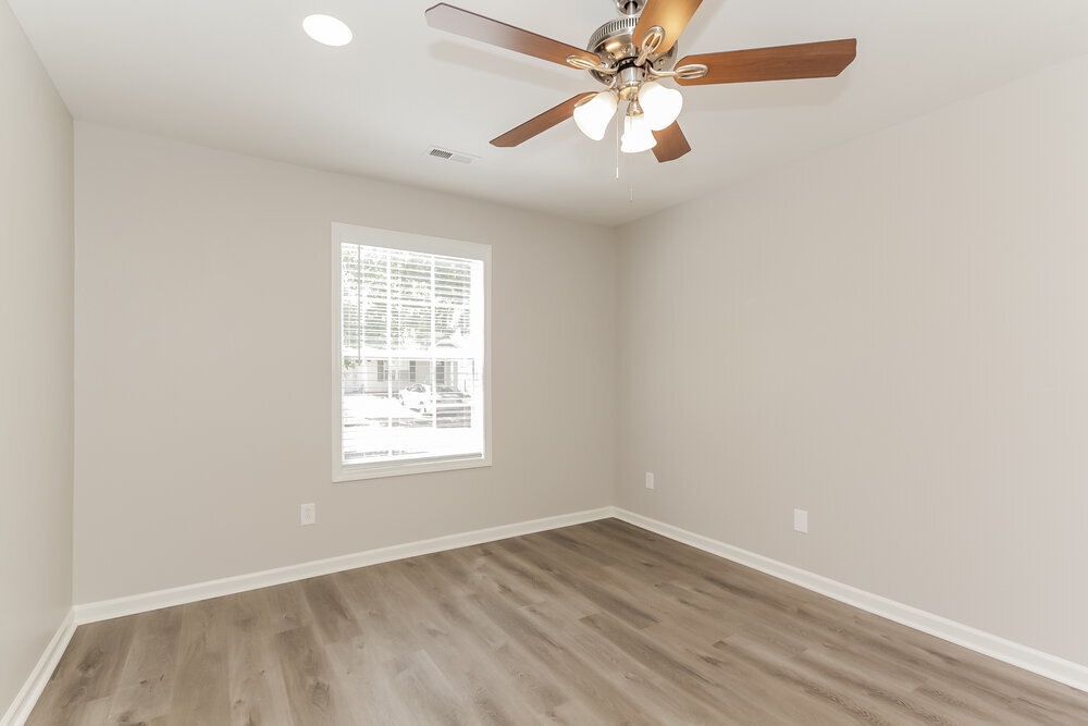 Building Photo - 2707 Oasis Ln