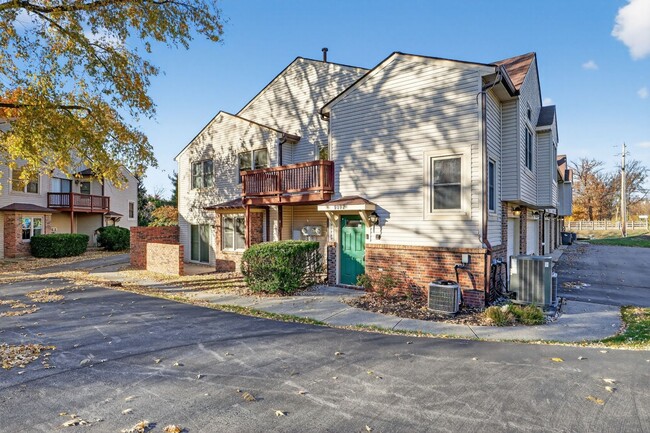 Building Photo - 9592 Maple Way