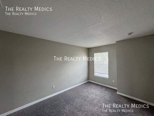 Building Photo - 2793 Club Cortile Cir