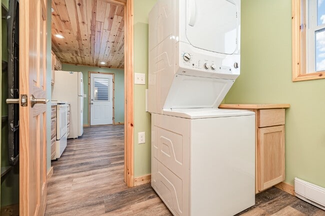 Building Photo - Coming Soon! Charming 3-Bed Lakefront Rental Retreat - $1750/Month