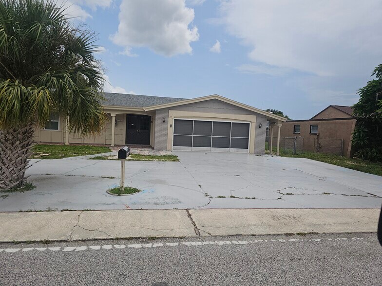 Building Photo - 3736 Sail Dr