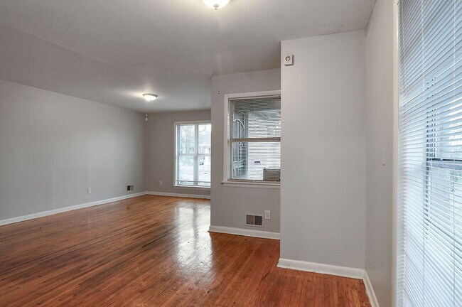 Building Photo - 8047 2nd Ave S