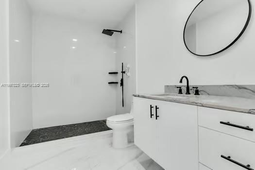 Building Photo - 4127 NE 30th St