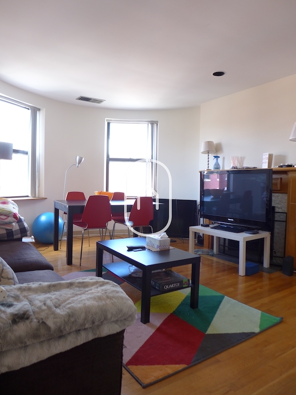 Building Photo - 45 Saint Stephen St