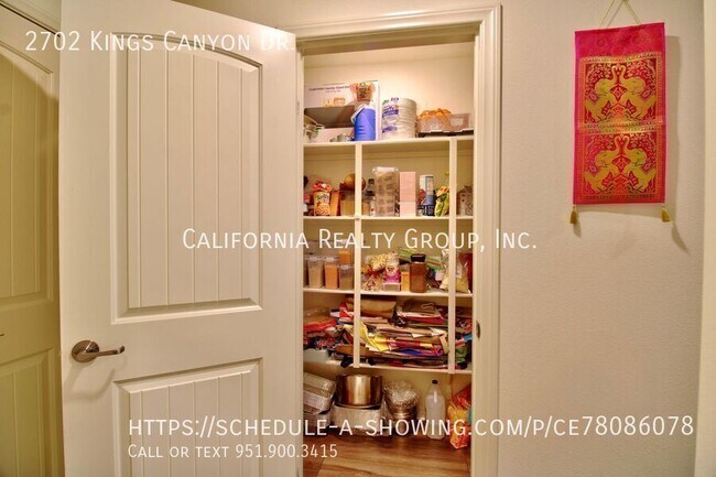 Building Photo - 2702 Kings Cyn Dr