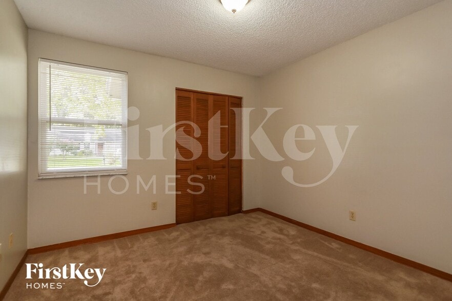 Building Photo - 515 Nassau Ct