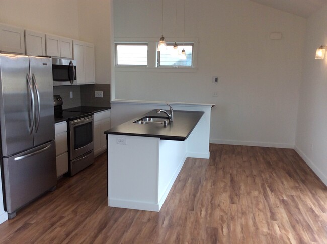 Building Photo - 3308 Sora Way