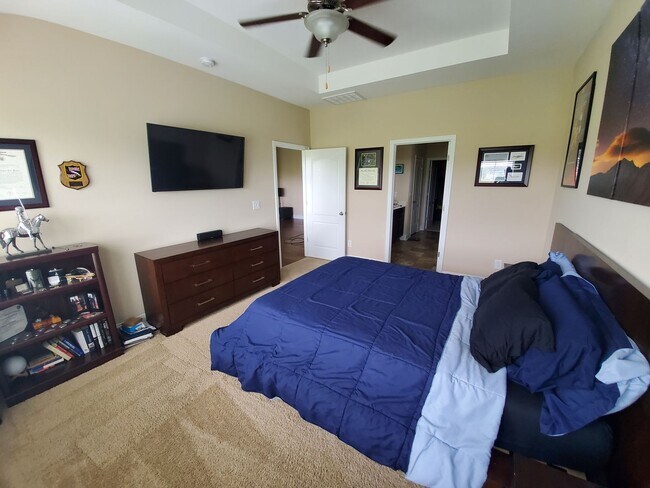Building Photo - 205 Korbel Dr