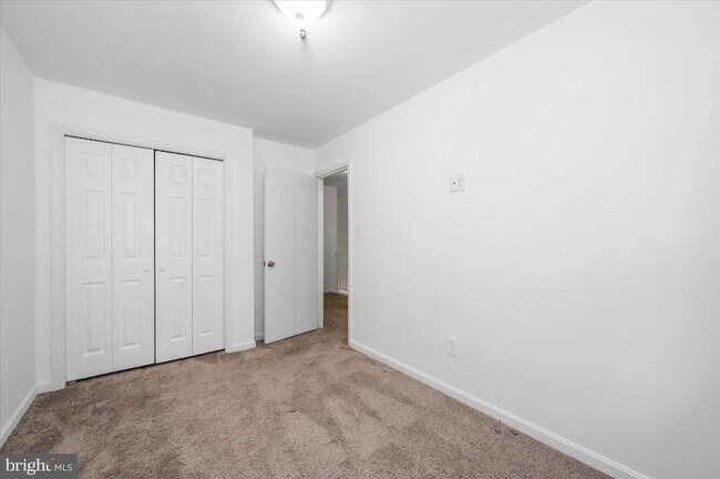 Building Photo - 16110 Hayshire Ct