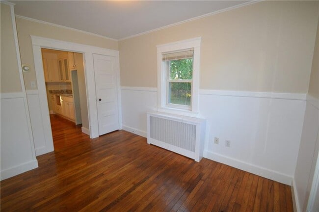 Building Photo - 412 Mitchell's Ln