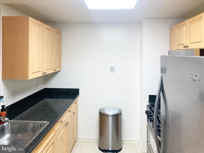 Building Photo - 2726 Gallows Rd