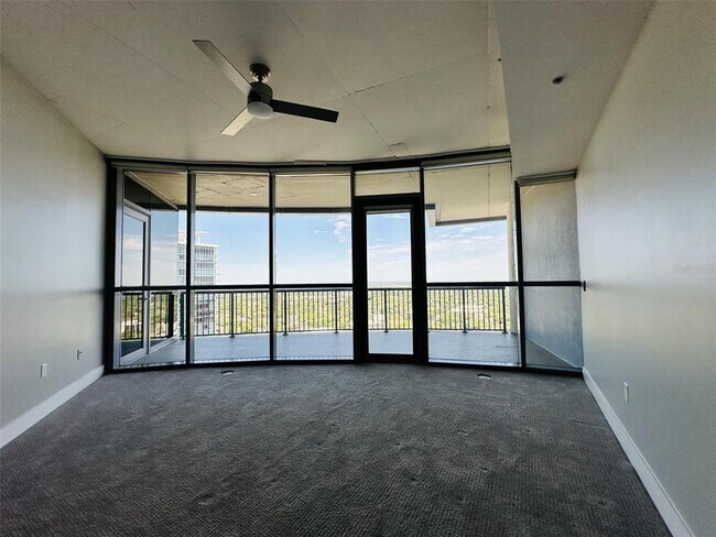 Building Photo - 111 E Washington St