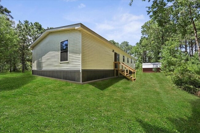 Building Photo - 13585 Mesa Dr