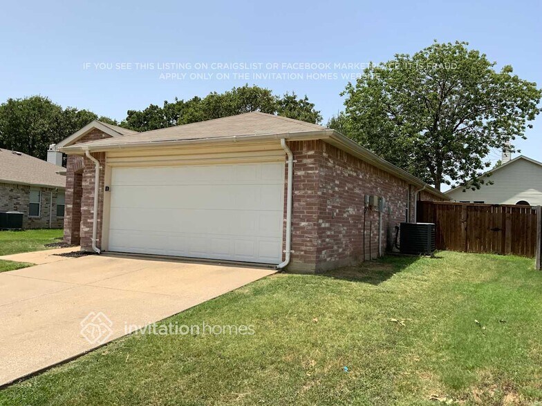 Building Photo - 8008 Settlement Dr