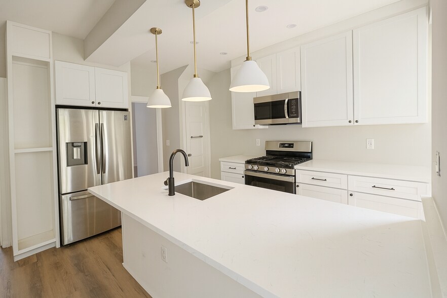 New Kitchen - 616 Lamont St NW