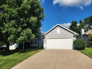 Building Photo - Executive 3+BR, 3BTH Rancher, 2car gar (with ALL utilities only $450/mo) and lawncare and snow re...