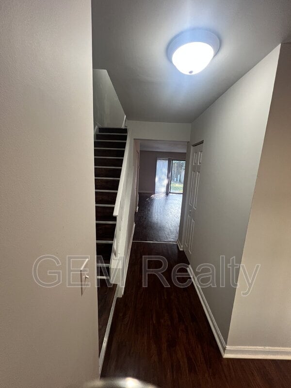 Building Photo - 10717 Greta Lynn Ct