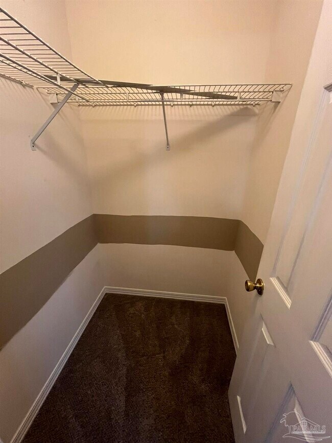 Building Photo - 1348 Redwood Ln