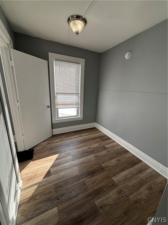 Building Photo - 116 S Hamilton St