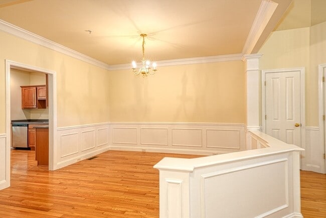 Building Photo - 89 Buttercup Ln