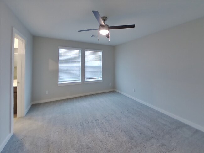 Building Photo - 22843 Terrazzo Dr