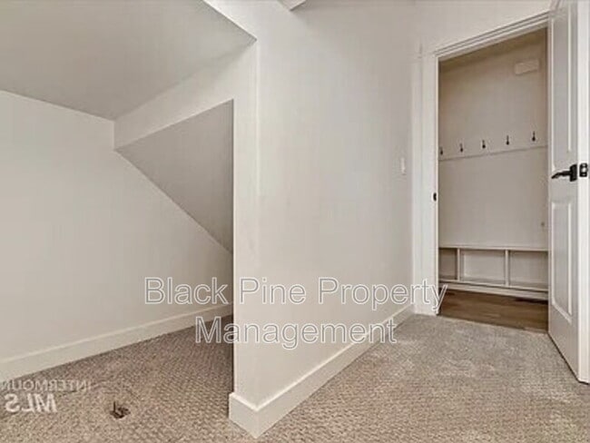 Building Photo - 11021 W Clematis St