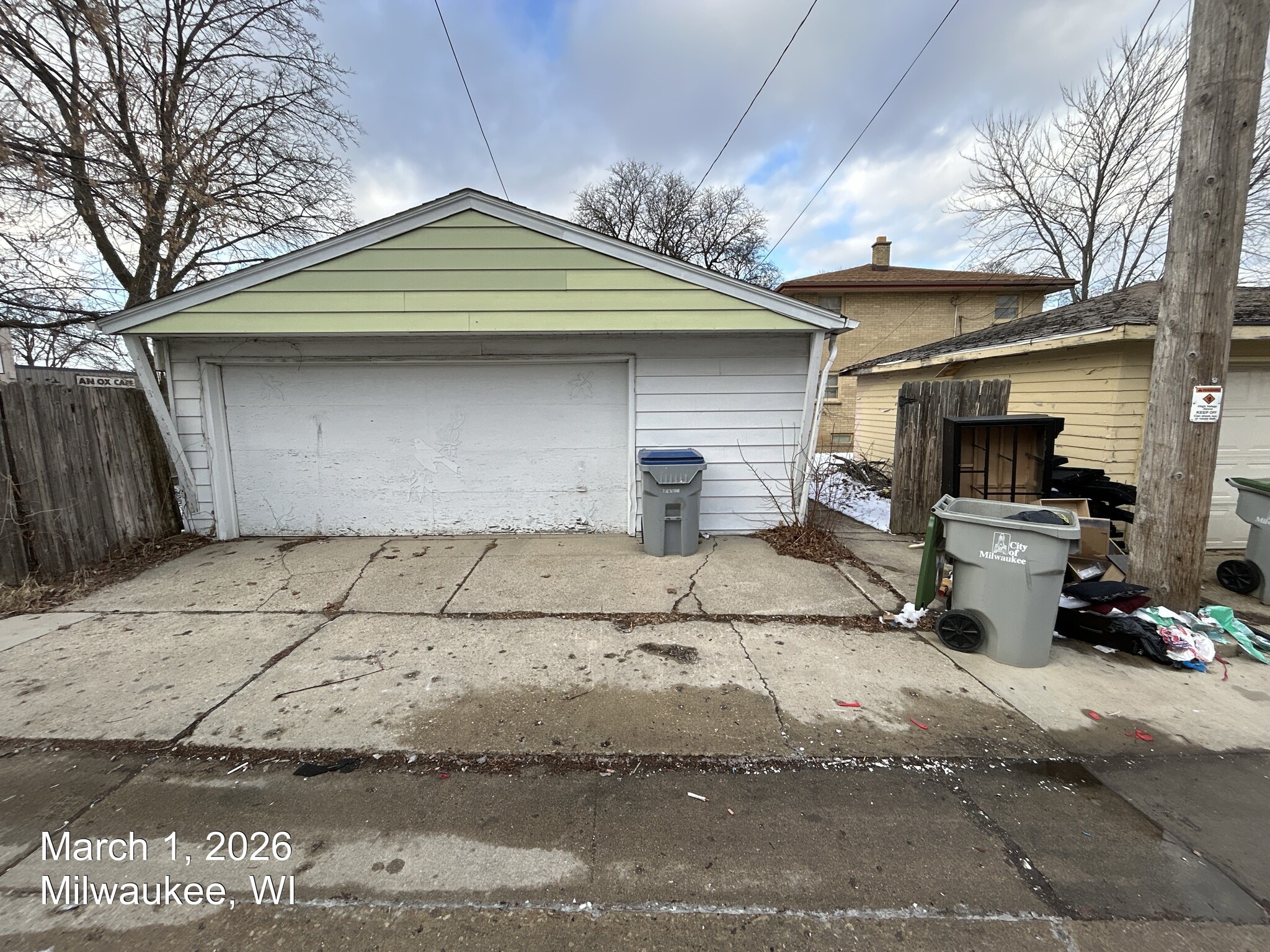 Building Photo - 7335 W Hampton Ave