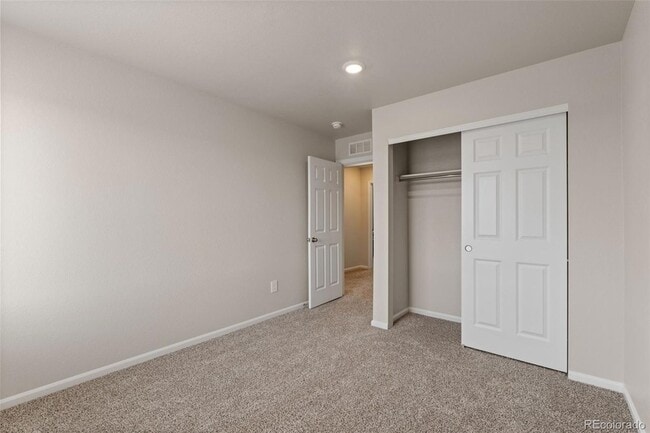 Building Photo - 11437 Splake St