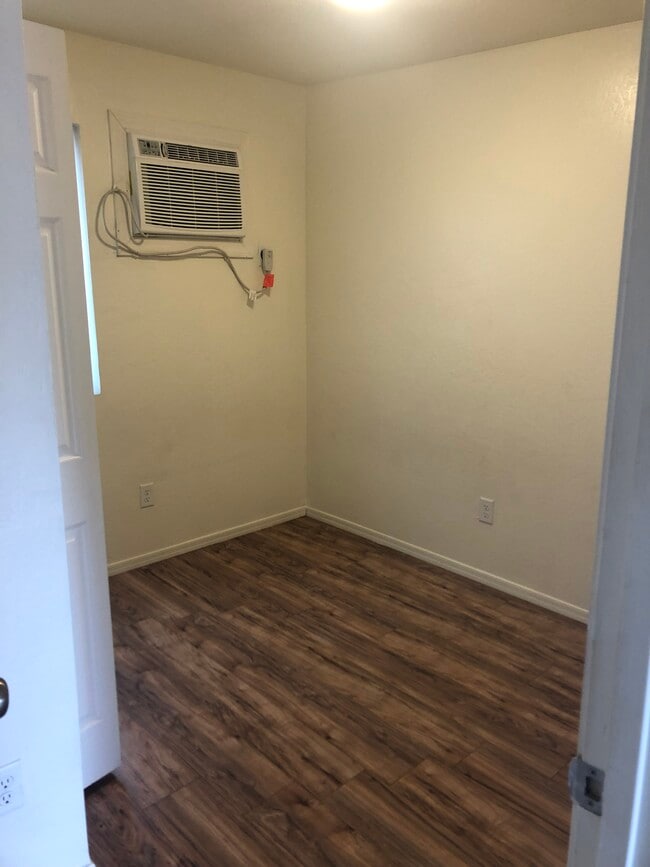 Building Photo - Pacana Apartments