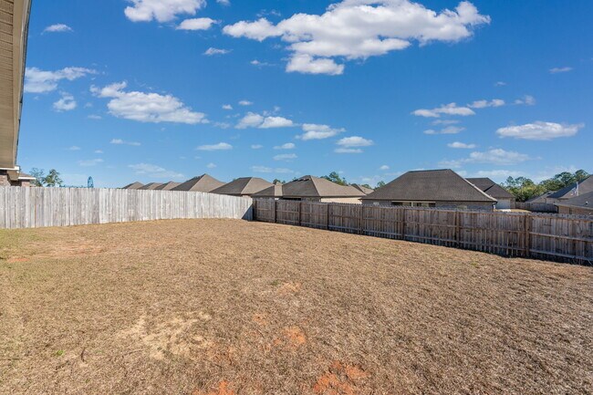 Building Photo - 4735 Airmen Dr