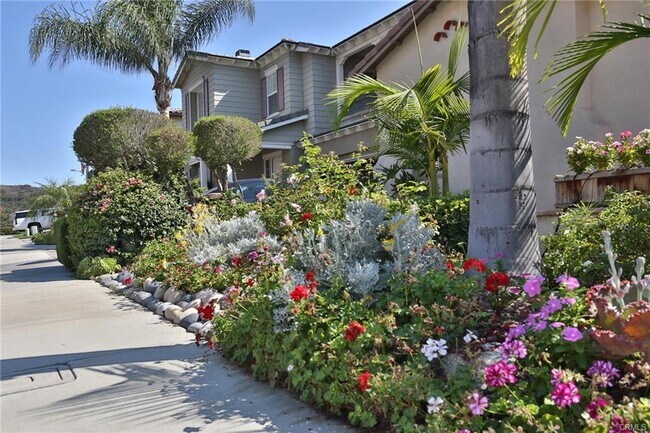 Building Photo - 31 Arbor Walk Ln