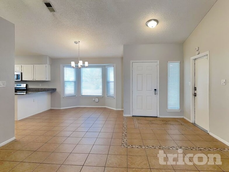 Building Photo - 6936 Sweetbriar Ave NW