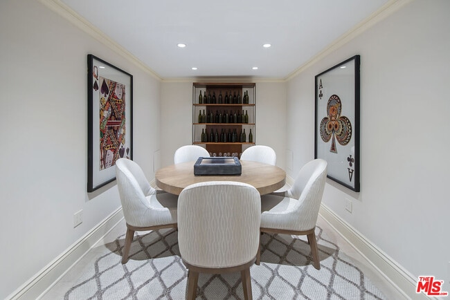 Building Photo - 980 Stradella Rd