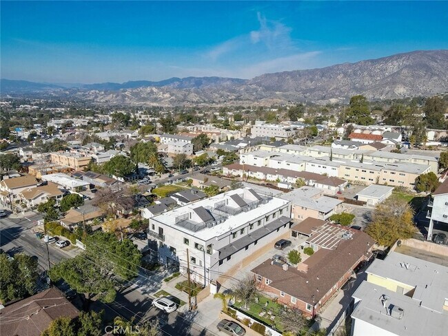 Building Photo - 7341 Valmont St