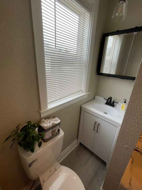 Building Photo - 1145 Jefferson Ave