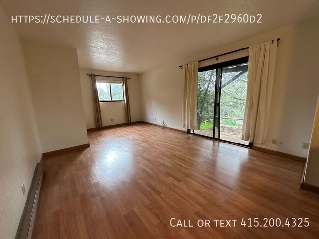 Building Photo - Spacious 2 Bedroom Home In Prunedale!