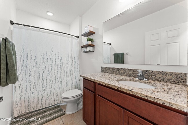 Building Photo - 553 Trymore Dr SE